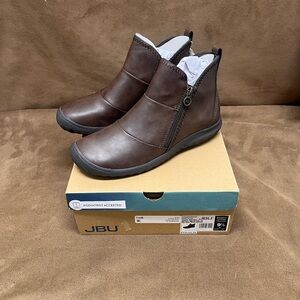 JBU Tan Shoe Box